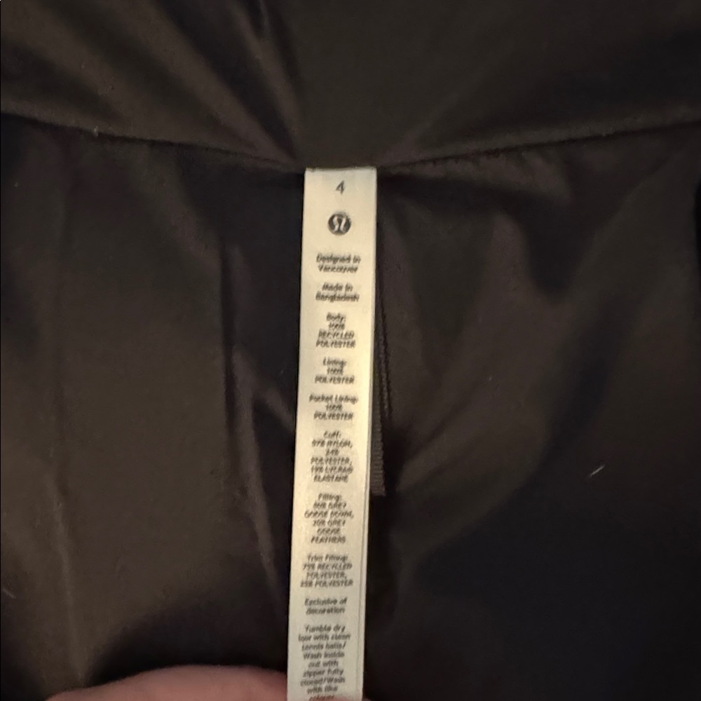 Lululemon WunderPuff Mid Length Size 4 - Picture 4 of 8